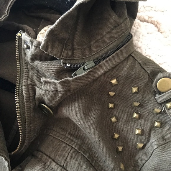 Zenena Outfitters Khaki Jean Jacket - Picture 7 of 7